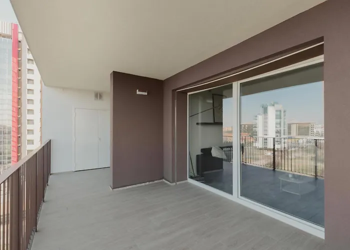 Gohost - Modern And Bright Apartments With Terrace And Balcony